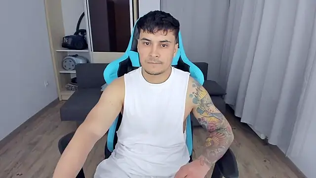 MatMalonne online show from December 15, 4:48 pm