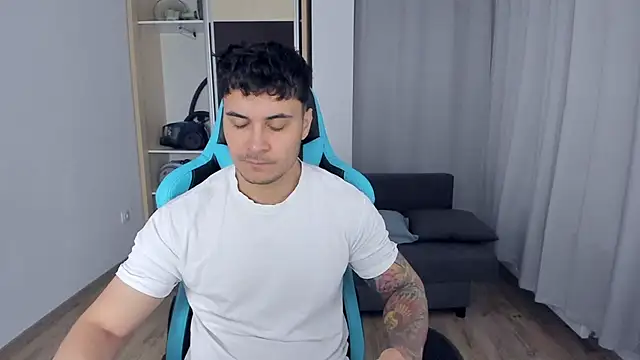 MatMalonne online show from December 20, 5:36 am