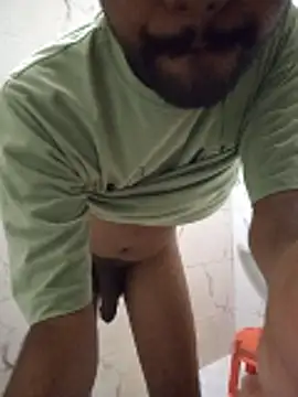 Shubuu  x online show from April 25, 8:39 pm