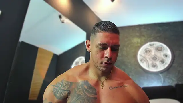 MassimoWalton2 online show from January 21, 12:56 pm