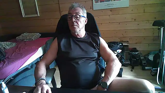 lelohop online show from August 3, 11:38 am