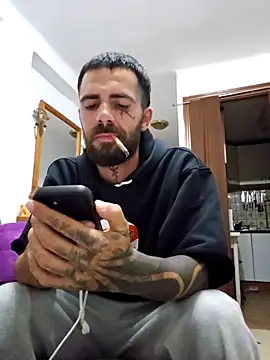 charlye inkkkk online show from April 18, 11:37 pm