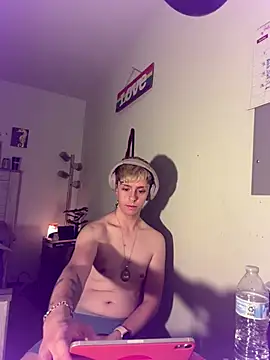 twentywithafelonyy online show from January 21, 9:06 am