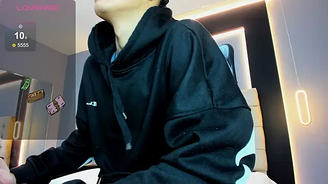 Lobo 17  online show from February 1, 3:49 am