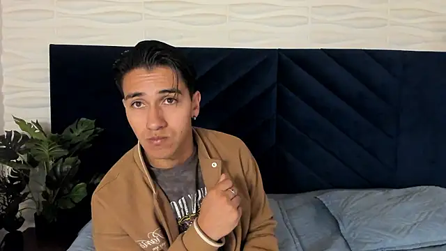 Andy Joy  online show from March 9, 12:10 pm