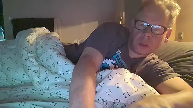 kinkyslet8 online show from October 27, 7:32 am