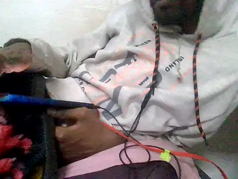 devilsam3327 online show from November 29, 9:28 pm