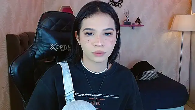 andy bell x online show from September 28, 6:06 pm