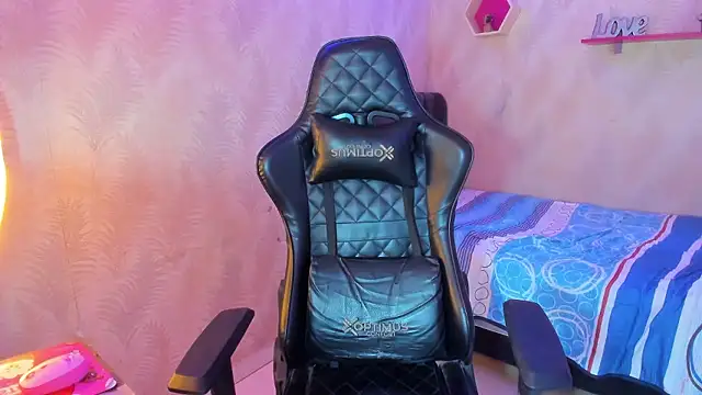 andy bell x online show from January 9, 4:07 am