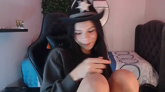 andy bell x online show from December 14, 1:38 pm