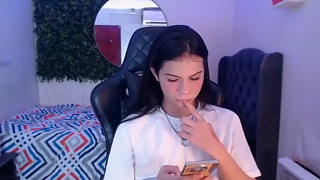 andy bell x online show from January 18, 5:58 am