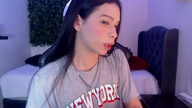 andy bell x online show from February 24, 5:11 am