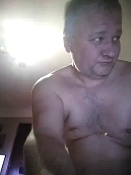 nudistu021 online show from January 31, 7:11 pm