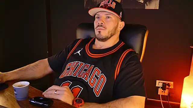 AngeloEric online show from December 22, 2:03 pm