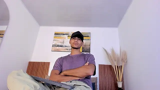Snapshot of zander_2120 chatting on October 17, 1:15 pm zander 2120 online show from October 17, 1:15 pm