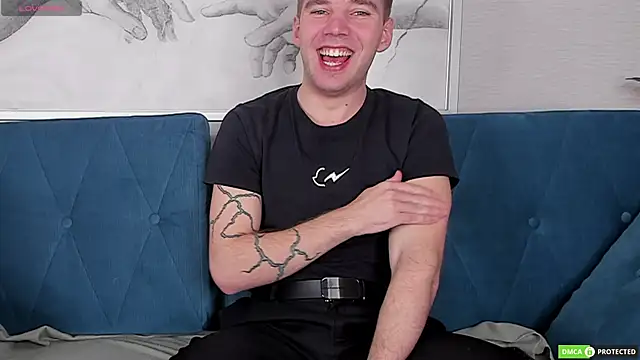 ArthurWhitee online show from March 11, 3:48 am