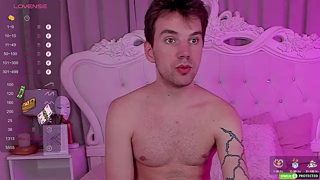 ArthurWhitee online show from September 28, 1:31 pm