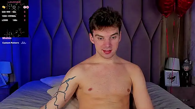 ArthurWhitee online show from February 9, 3:53 am