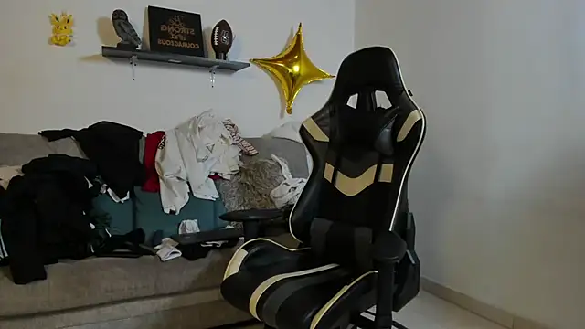 julian wallace online show from October 23, 7:17 pm