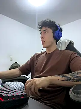 gojo satoru 18 online show from December 14, 4:52 am