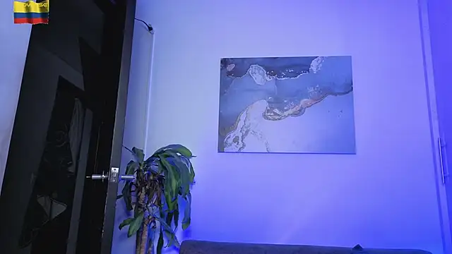 Yeiko Romero  online show from April 14, 7:02 pm