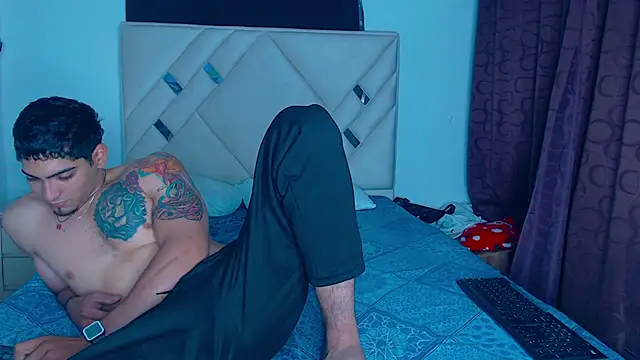 Rich boy01 online show from February 13, 3:18 am