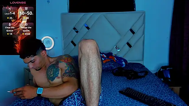 Rich boy01 online show from January 2, 2:43 am