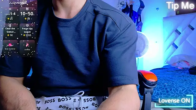 Rich boy01 online show from October 3, 4:01 pm