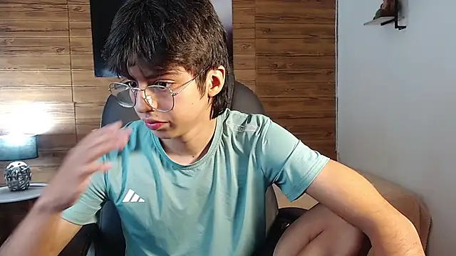 jhoellx online show from November 15, 10:01 pm