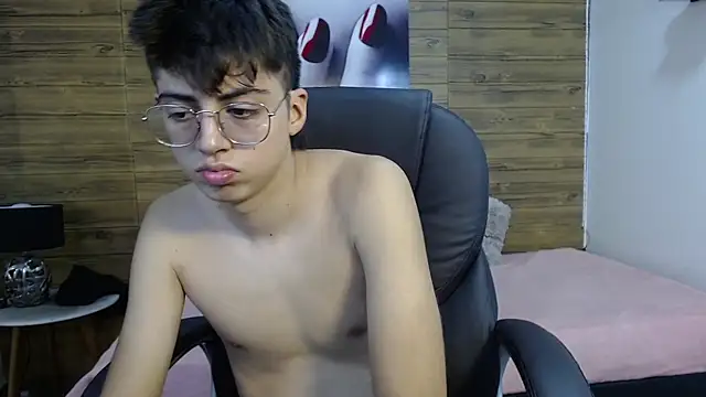 jhoellx online show from September 20, 9:15 pm