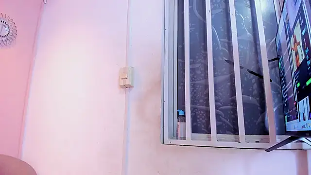 jhonjairo85  online show from November 22, 4:23 am