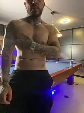 Snapshot of LeoSalvatore_ chatting on March 2, 10:56 pm LeoSalvatore  online show from March 2, 10:56 pm