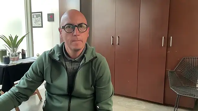 alanan881 online show from January 18, 10:34 pm