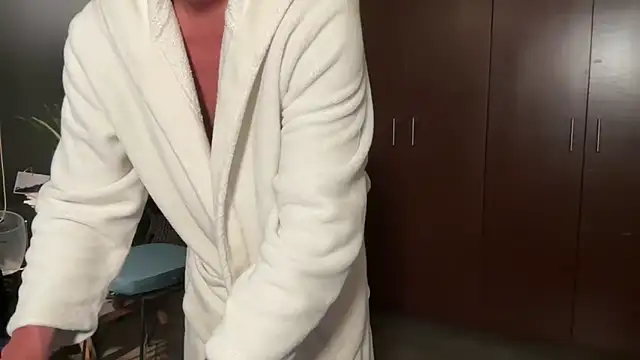 alanan881 online show from April 15, 3:06 am