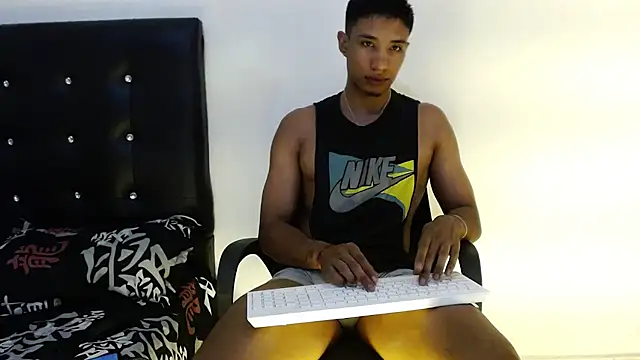 JacksonCooper1 online show from January 24, 11:34 pm