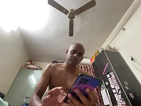 Snapshot of SammyChocolateIndian chatting on January 23, 12:09 pm SammyChocolateIndian online show from January 23, 12:09 pm