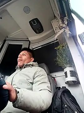 alexchir4 online show from November 10, 11:48 am