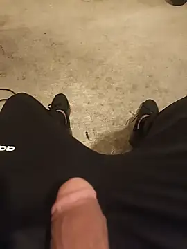 casper0303 online show from March 22, 3:09 pm