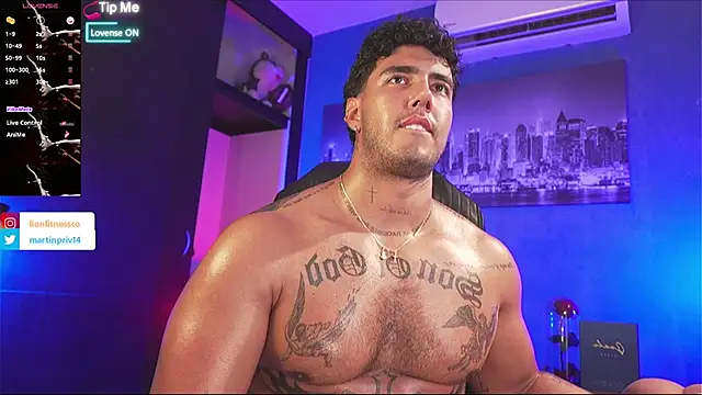 JACOB MARTINS online show from December 21, 8:06 pm