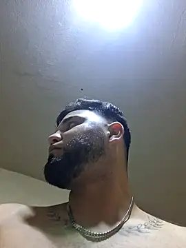 SINUECASTILLO online show from February 27, 9:25 pm