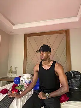 AaronCruz  online show from April 2, 9:00 pm