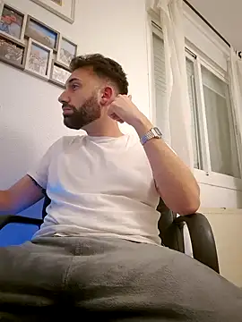 espanolmadrid online show from December 13, 7:53 pm