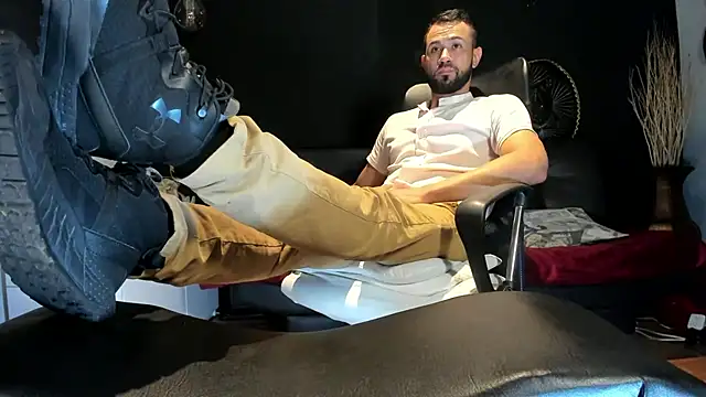 alessandro wye online show from October 31, 1:07 am