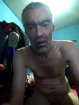 Snapshot of hugosafado333 chatting on September 24, 3:39 am hugosafado333 online show from September 24, 3:39 am