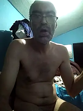Snapshot of hugosafado333 chatting on March 18, 2:51 am hugosafado333 online show from March 18, 2:51 am