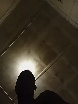 izinjamfee2 online show from February 1, 12:42 am