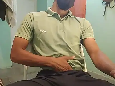 Snapshot of vicky0805 chatting on March 7, 9:29 am vicky0805 online show from March 7, 9:29 am