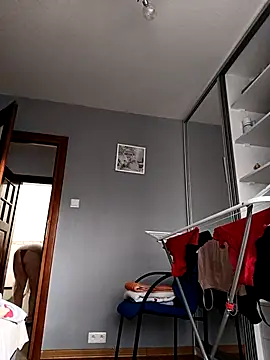 Misiopasyw1 online show from September 25, 3:33 pm