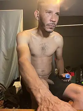 Snapshot of Chico_Bellaco chatting on September 21, 6:46 am Chico Bellaco online show from September 21, 6:46 am