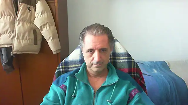 lliuk70mi online show from April 6, 12:39 pm